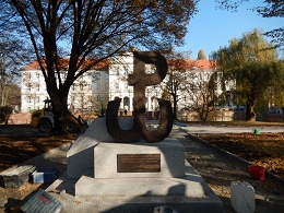 Pomnik 52